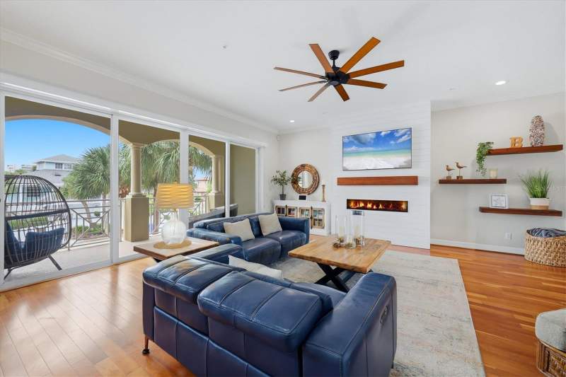 4 bedroom Townhouse at 712 Granada Avenue #2, Venetian Shores, Venice — photo 4