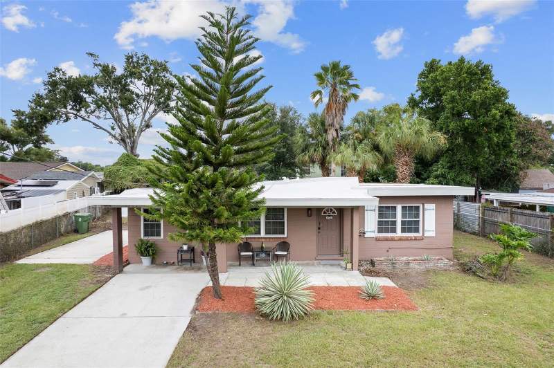 2309 W CLUSTER AVENUE home for sale in Grove Park Estates