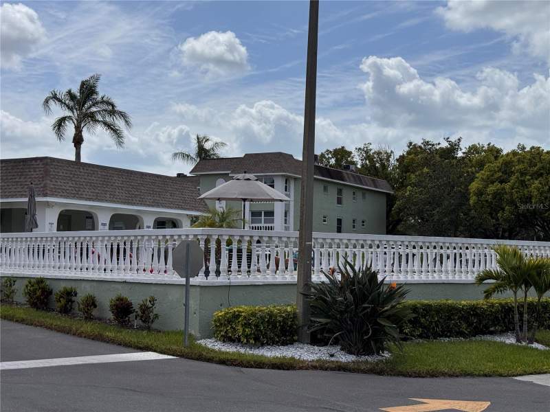 1 bedroom Condominium at 1250 S Pinellas Avenue #804, Green Dolphin Park Condo, Tarpon Springs — photo 2