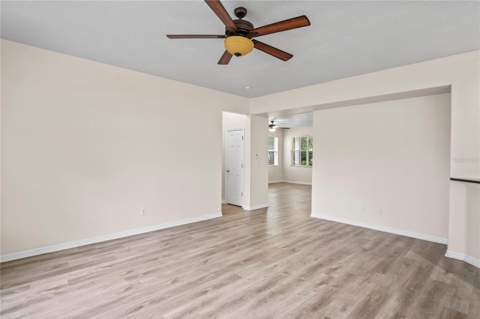 7249 Bridgeview Drive, Wesley Chapel FL - photo 10 of 26