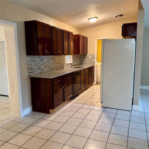 5715 Elon Drive, Orlando FL - photo 9 of 21