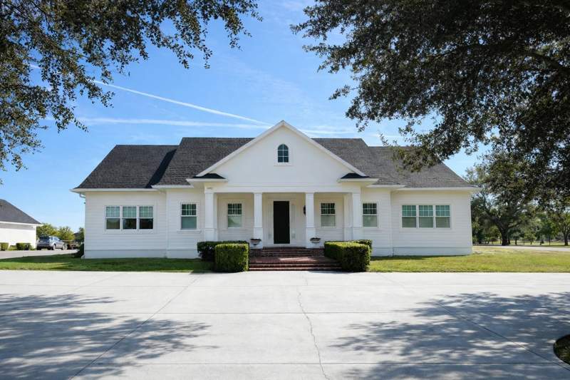 5 bedroom Single Family Residence at 12201 Caisson Lane, Colonial Farms, Fort Myers — photo 2