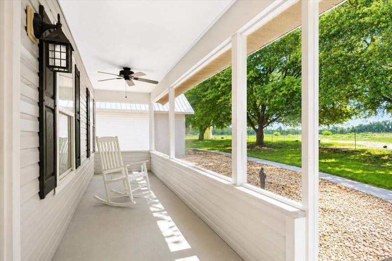 5 bedroom Single Family Residence at 25419 NW 105th Place, High Springs, High Springs — photo 4