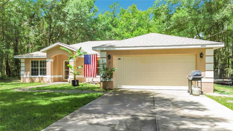 3 bedroom Single Family Residence at 2226 SW Algiers Court, Rainbow Lakes Estate, Dunnellon — photo 4
