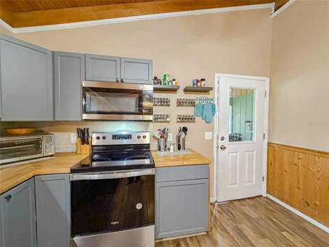 6530 NW 38th Place, Bell FL - photo 9 of 29