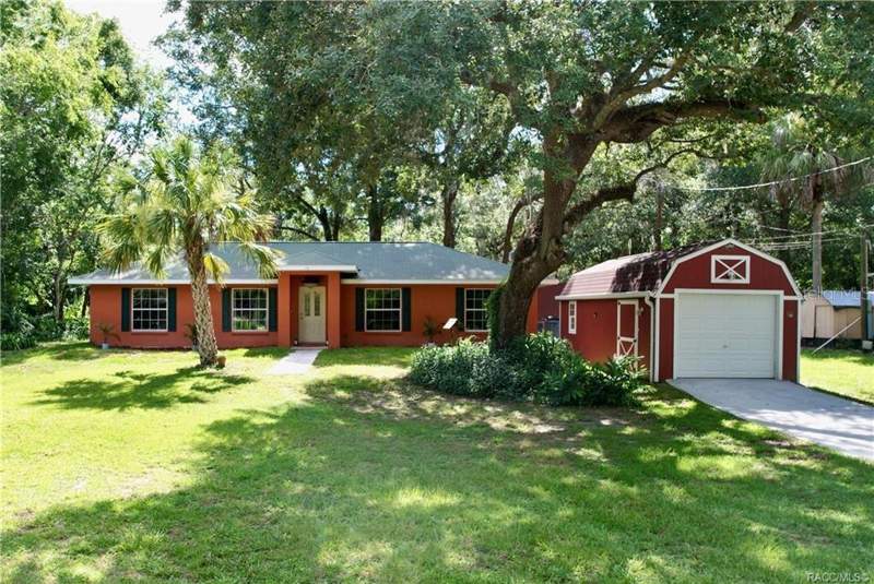 3 bedroom Single Family Residence at 130 N Hawthorne Drive, Inglis, Inglis — photo 3