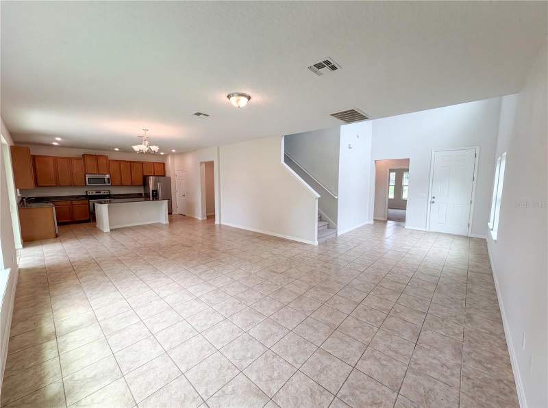 5 bedroom Single Family Residence at 811 Maple Leaf Loop, Seven Oaks, Winter Springs — photo 3