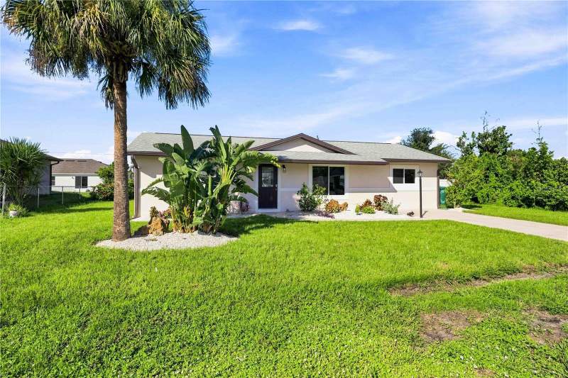 3 bedroom Single Family Residence at 7321 Bolten Lane, Port Charlotte Sec 065, Port Charlotte — photo 4