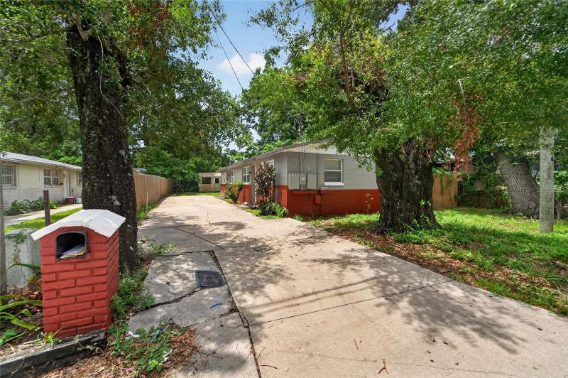 3 bedroom Single Family Residence at 1703 E Idell Street, Fern Cliff, Tampa — photo 4