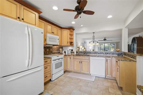 503 Spring Lakes Boulevard #503, Bradenton FL - photo 17 of 26
