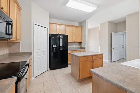 6658 Lake Pembroke Place, Orlando FL - photo 19 of 56