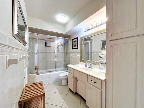 2404 Lauderdale Court, Orlando FL - photo 9 of 20