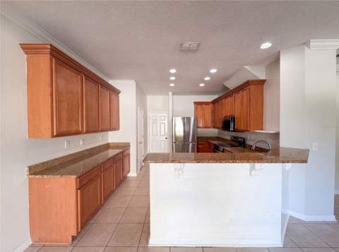 31628 Spoonflower Circle, Wesley Chapel FL - photo 7 of 26
