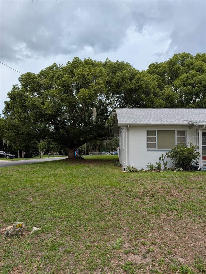 2 bedroom Single Family Residence at 11240 SE 53rd Court, Belleview, Belleview — photo 5