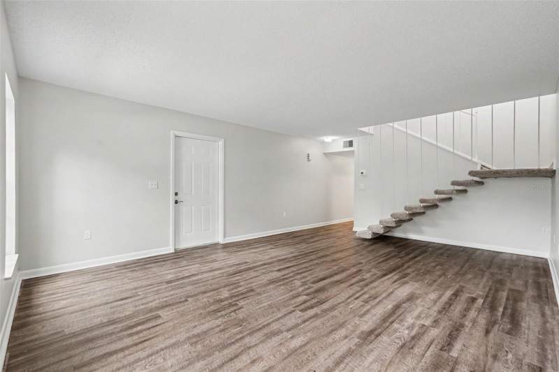 2 bedroom Townhouse at 14408 Burgundy Square, Vieux Carre Condo, Tampa — photo 2