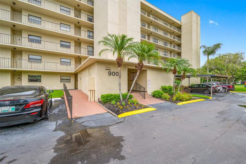 2 bedroom Condominium at 900 Cove Cay Drive #1F, Cove Cay Village III, Clearwater — photo 2