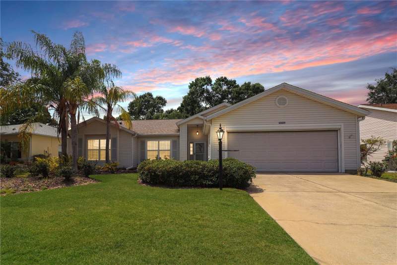 25339 CRESTWATER DRIVE home for sale in Plantation At Leesburg River Crest