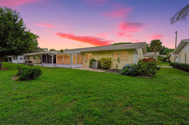 2 bedroom Villa at 852 Oxford Court, Heather Hill Apts, Dunedin — photo 2