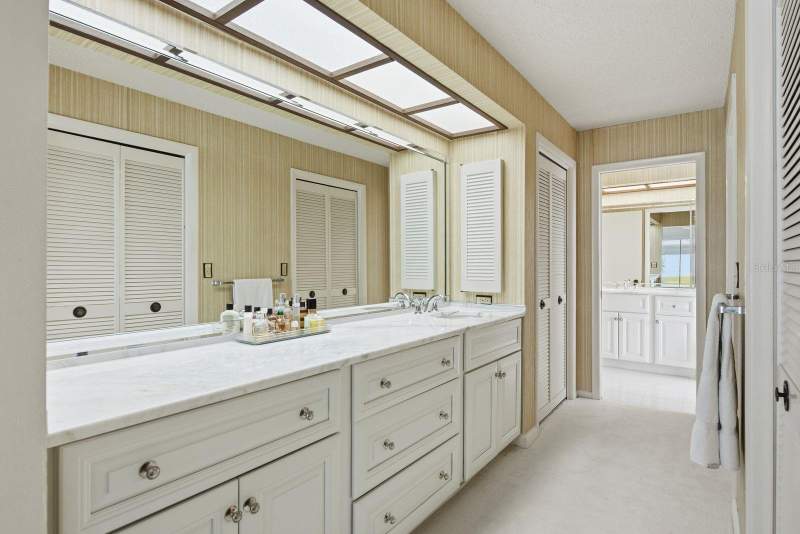 5 bedroom Single Family Residence at 2768 NORTHRIDGE DRIVE, COUNTRYSIDE TR 9, CLEARWATER — photo 4