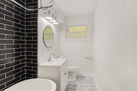 468 Grenier Drive, North Fort Myers FL - photo 12 of 39