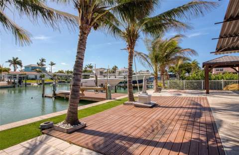 551 Crystal Drive, Madeira Beach FL - photo 11 of 46