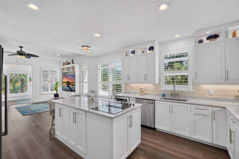 15 Madeira Court, Palm Coast FL - photo 10 of 81