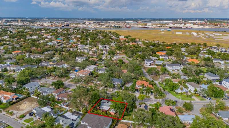 3 bedroom Single Family Residence at 504 W Davis Boulevard, Davis Islands Pb10 Pg52 To 57, Tampa — photo 2