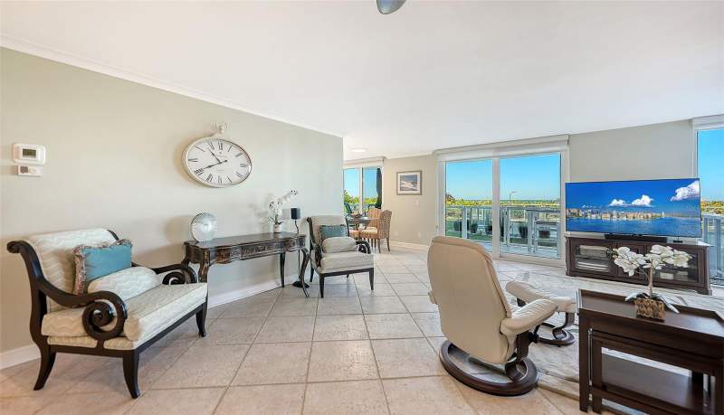 2 bedroom Condominium at 2425 Gulf Of Mexico Drive #1E, Sea Gate Club, Longboat Key — photo 3