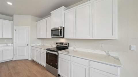 10444 Woodland Garden Way, Parrish FL - photo 7 of 45