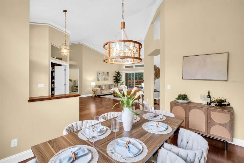 4 bedroom Single Family Residence at 1404 East Lake Woodlands Parkway, Greenhaven Unit Three, Oldsmar — photo 3