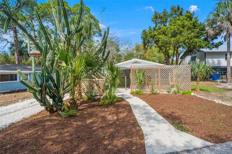 2 bedroom Single Family Residence at 4489 Fishman Avenue, North Bayport Rep Unrec, Weeki Wachee — photo 1