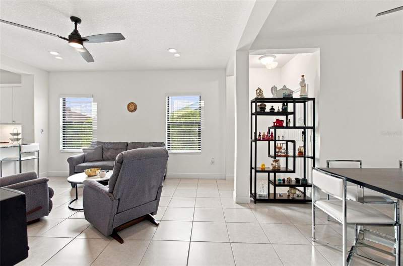 3 bedroom Single Family Residence at 3723 Azurite Way, Indigo Ph Vi Subphase 6B & 6C Rep, Bradenton — photo 4
