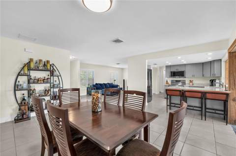 911 Silver Palm Way, Apollo Beach FL - photo 14 of 35