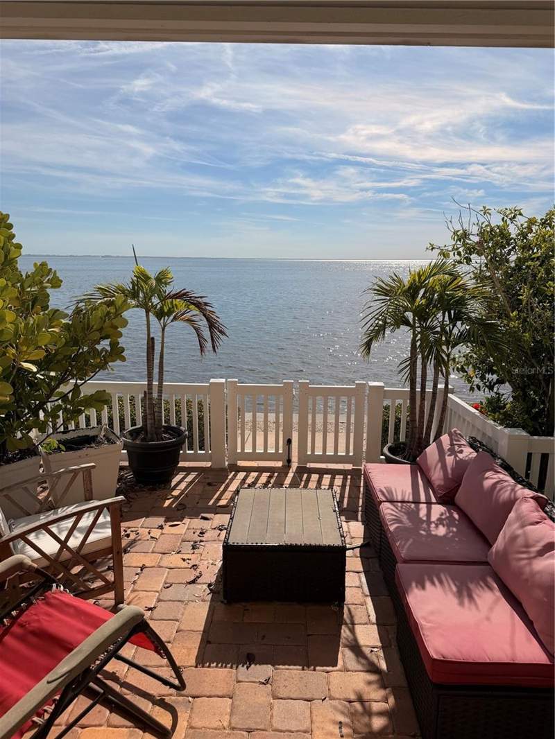 2 bedroom Townhouse at 5050 Coquina Key Drive, Waterside At Coquina Key South, St Petersburg — photo 3
