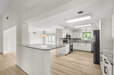 452 50th Street, Palmetto FL - photo 8 of 51