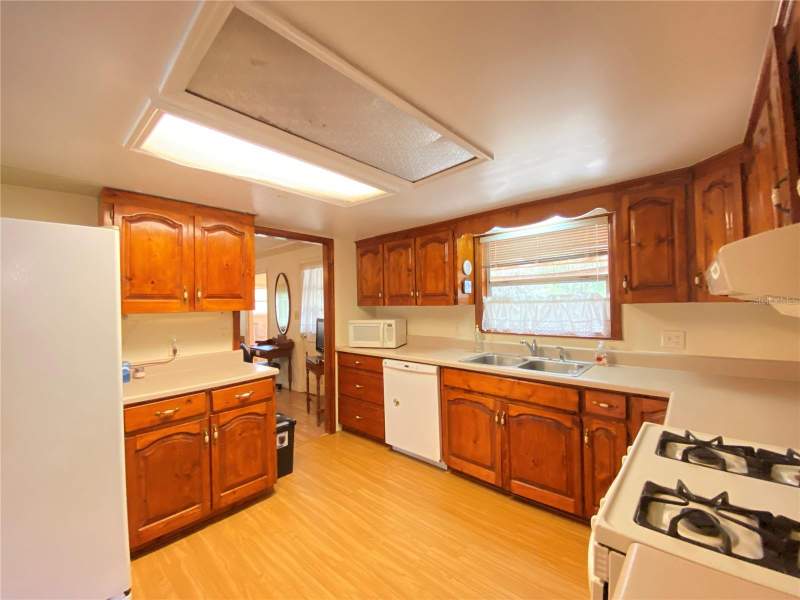 3 bedroom Manufactured Home at 15213 NW 31st Terrace, Gainesville, Gainesville — photo 5