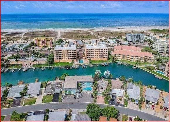 1 bedroom Condominium at 11440 1st Street #6, Copa Palms Condo, Treasure Island — photo 2