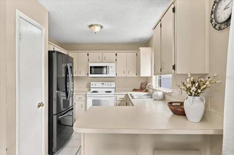 1432 Marigold Drive, Lakeland FL - photo 17 of 43