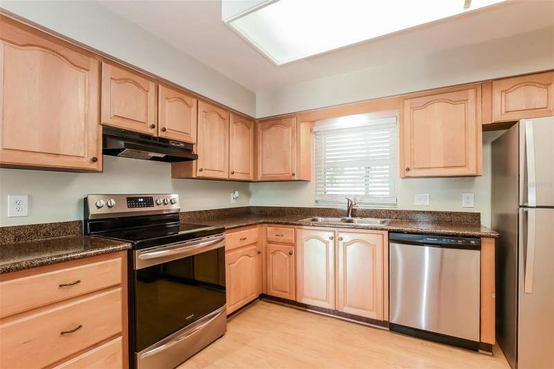 3 bedroom Single Family Residence at 5409 Albert Drive, Howell Branch Woods, Winter Park — photo 5