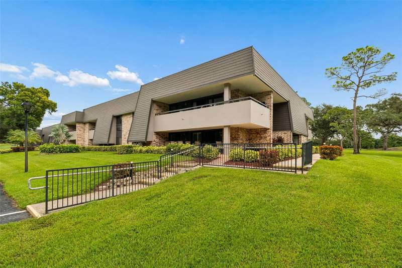 1 bedroom Condominium at 36750 US Highway 19 #11206, Innisbrook 11 Condo, Palm Harbor — photo 2