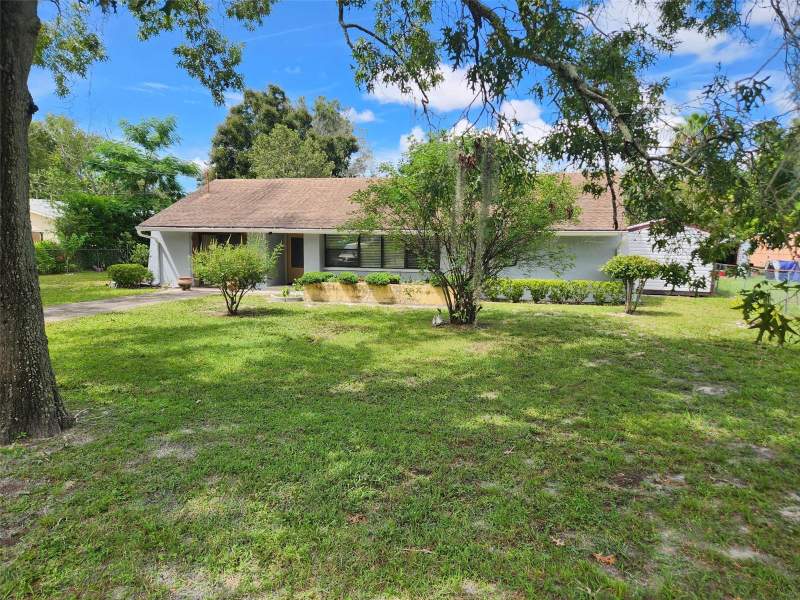 9511 CLYDE STREET home for sale in Parkwood Acres