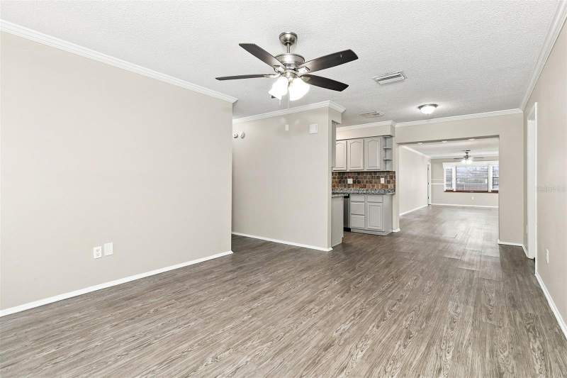 3 bedroom Single Family Residence at 8305 Autumn Oak Avenue, Palm Lake, Port Richey — photo 2