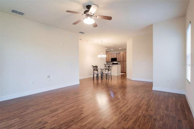 3 bedroom Single Family Residence at 10419 Belfry Circle, Eagle Creek Ph 1C Vlg E, Orlando — photo 5