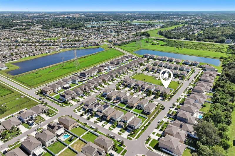 4 bedroom Single Family Residence at 4714 Ron Eddie Place, Touchstone Ph 5, Tampa — photo 2