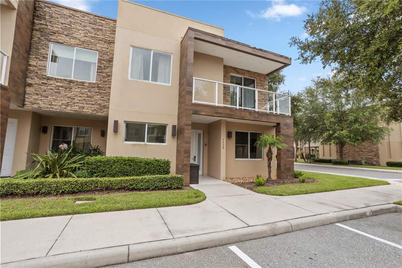 4 bedroom Townhouse at 7628 Recife Drive, Magic Village, Kissimmee — photo 4