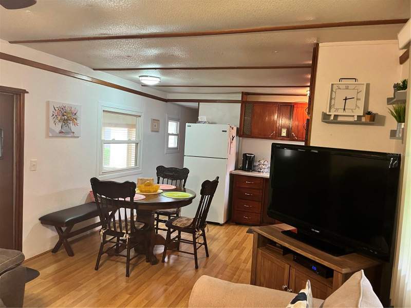 3 bedroom Mobile Home at 5316 53rd Avenue #I14, Westwinds Village Co-Op, Bradenton — photo 2