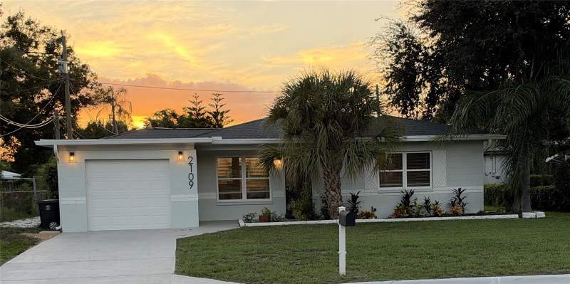2 bedroom Single Family Residence at 2109 58th Street, Boca Ciega Estates Rep, Gulfport — photo 2