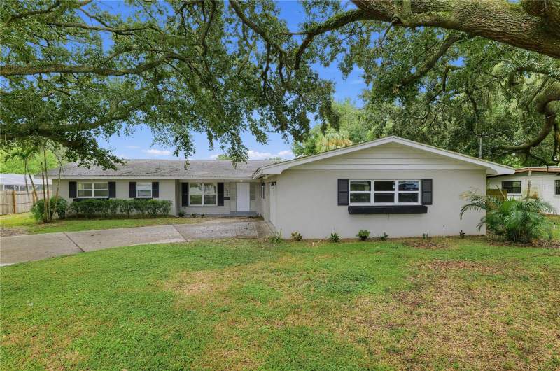 5 bedroom Single Family Residence at 714 Avenue O, Highland Estates, Winter Haven — photo 2