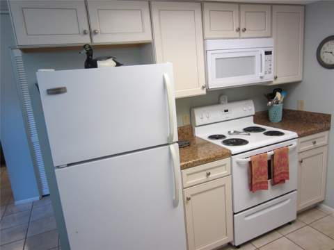 4922 Grist Mill Circle, New Port Richey FL - photo 16 of 43