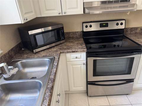 9907 Barley Club Drive #3, Orlando FL - photo 8 of 26